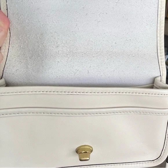 COACH Vintage Dinky Pouch Sling Back Off White/Ivory Crossbody Bag Rare - Picture 3 of 16